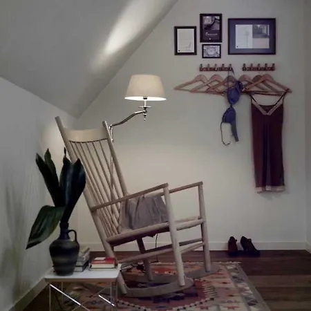 Townhouse Design Hotel