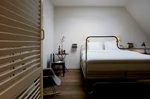 Townhouse Design Hotel